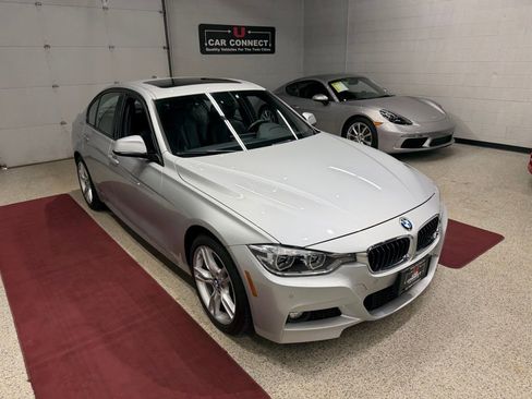 Used 2017 BMW 340i xDrive Sedan AWD/4WD image 8