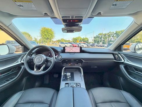 Used 2024 MAZDA CX-90 Plug-In Hybrid w/ Premium Pkg AWD/4WD image 19