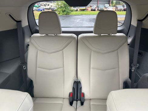Used 2023 Cadillac XT6 Premium Luxury w/ Technology Package image 13