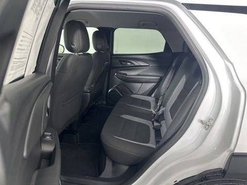 Used 2025 Chevrolet TrailBlazer LT AWD/4WD image 22