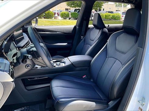 Certified 2026 INFINITI QX60 Sport w/ Dark Cargo Package AWD/4WD image 15