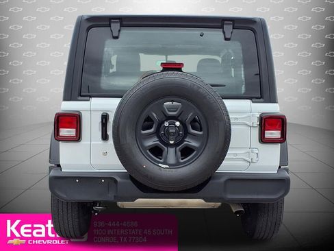 Used 2023 Jeep Wrangler Sport image 8