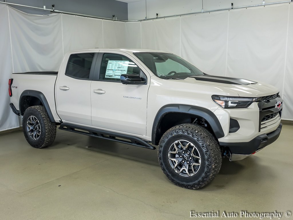 New 2026 Chevrolet Colorado ZR2 w/ Technology Package AWD/4WD image 9