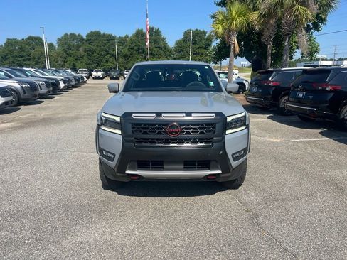 Used 2025 Nissan Frontier Pro-X w/ Pro Convenience Package RWD image 2
