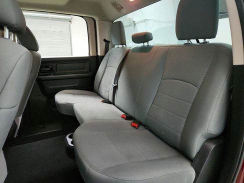 Used 2018 RAM 1500 Express w/ Express Value Package RWD image 22