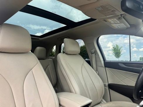 Used 2017 Lincoln MKC Reserve AWD/4WD image 27