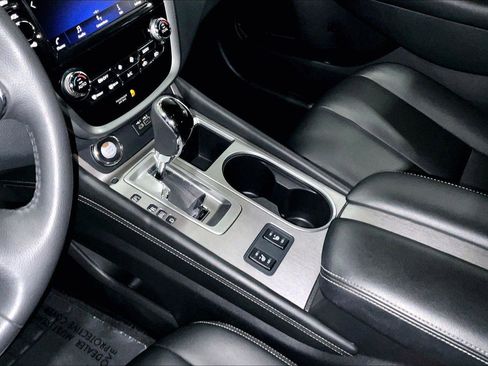 Used 2023 Nissan Murano SV image 15