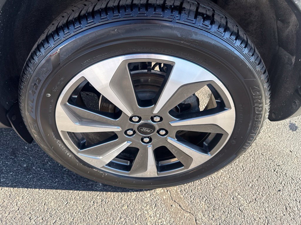 Used 2024 Ford Escape Platinum AWD/4WD image 57