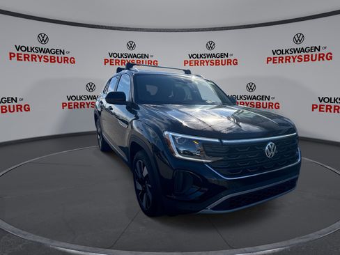 New 2026 Volkswagen Atlas Cross Sport SEL image 2