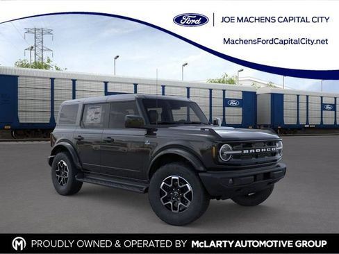 New 2026 Ford Bronco Outer Banks AWD/4WD image 1