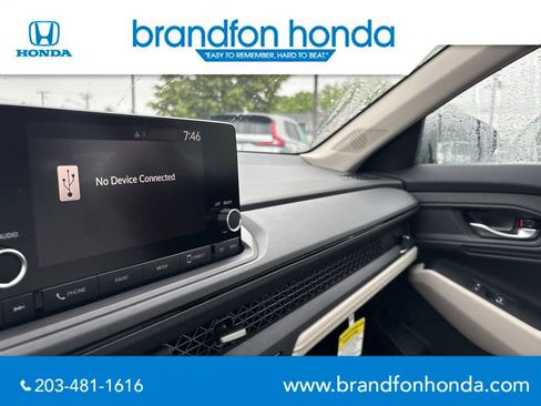 Certified 2025 Honda Accord SE image 18