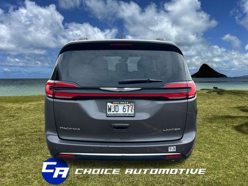 Used 2022 Chrysler Pacifica Limited image 7