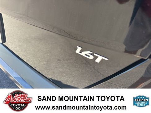 Used 2024 Hyundai Kona Limited image 9