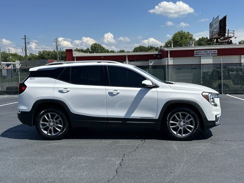 Used 2022 GMC Terrain SLT FWD image 8