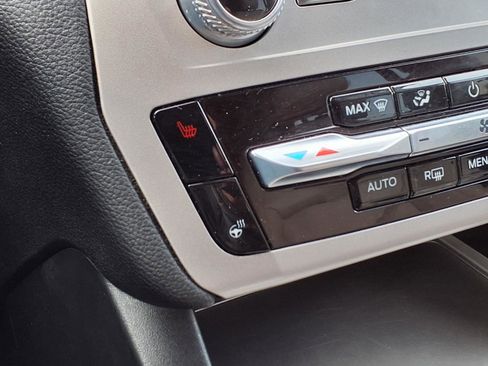 Used 2023 Ford Explorer XLT w/ Equipment Group 202A image 12