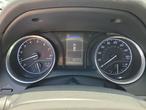 Used 2020 Toyota Camry LE FWD image 21