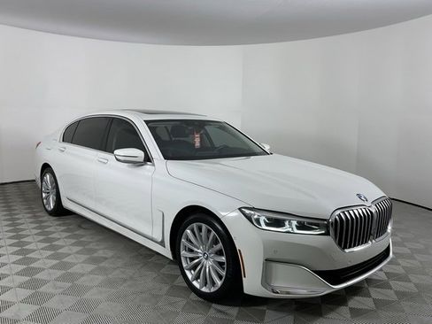 Used 2020 BMW 740i image 3