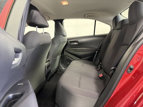 Used 2020 Toyota Corolla LE FWD image 7