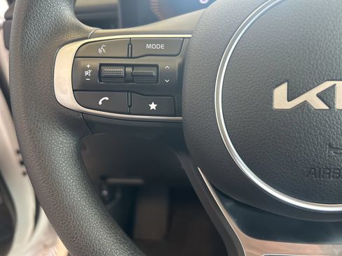 New 2026 Kia K5 LXS FWD image 17