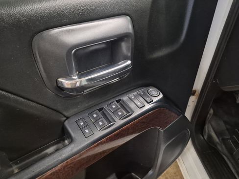 Used 2016 GMC Sierra 1500 SLE w/ SLE Value Package image 10