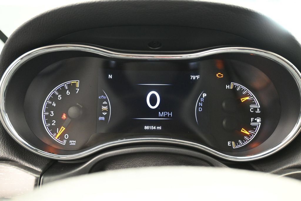 Used 2018 Jeep Grand Cherokee Altitude RWD image 25