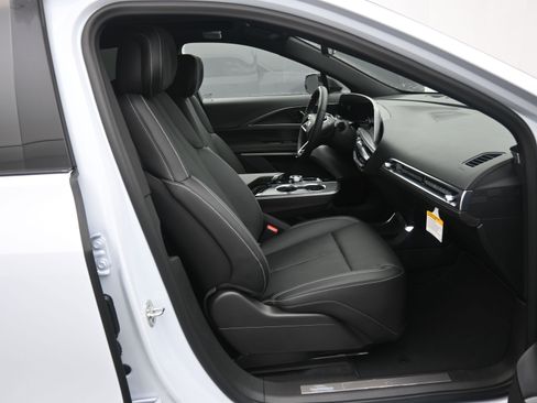 New 2026 Cadillac Lyriq Premium Sport image 12