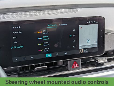 Used 2025 Kia Carnival FWD image 22