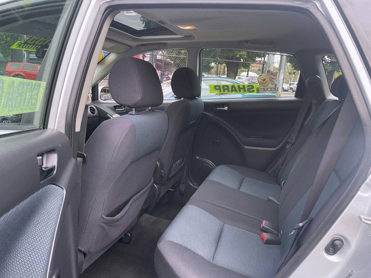 Used 2005 Toyota Matrix XR FWD image 20