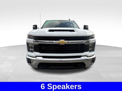Used 2025 Chevrolet Silverado 2500 LT w/ Convenience Package AWD/4WD image 9