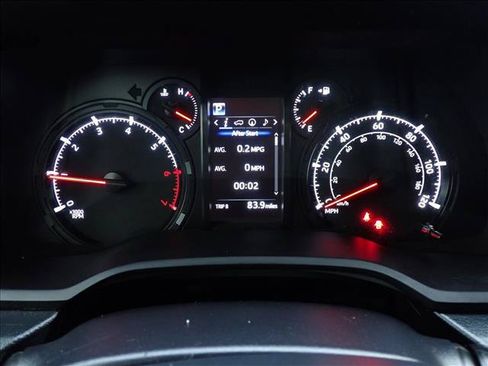 Used 2022 Toyota 4Runner SR5 Premium AWD/4WD image 26