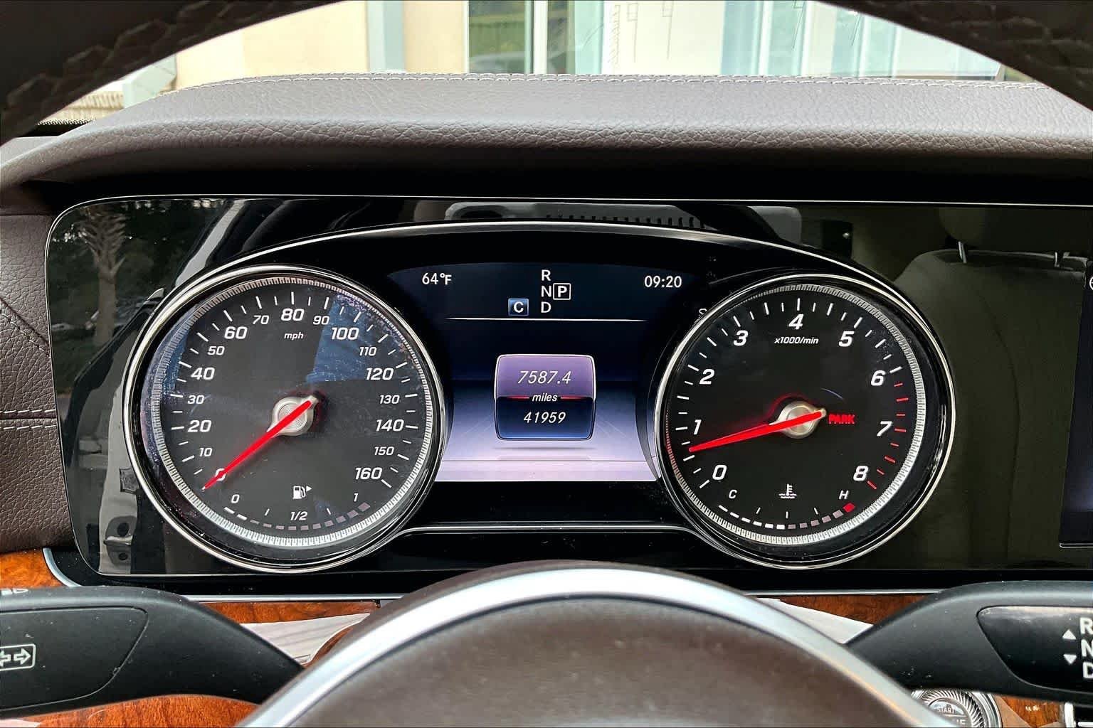 Used 2019 Mercedes-Benz E 300 4MATIC image 25
