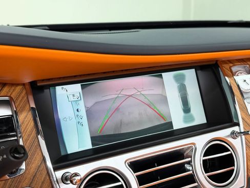 Used 2017 Rolls-Royce Dawn RWD image 28