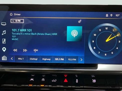 Used 2025 Chevrolet Silverado 1500 LT AWD/4WD image 38