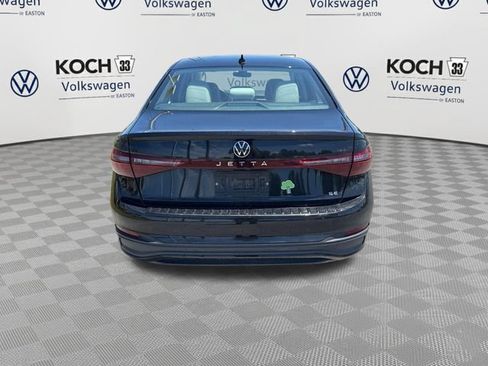 Used 2025 Volkswagen Jetta SE FWD image 7