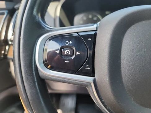 Used 2018 Volvo XC90 T6 Momentum w/ Convenience Package AWD/4WD image 26