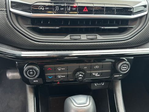 Used 2022 Jeep Compass Altitude image 24