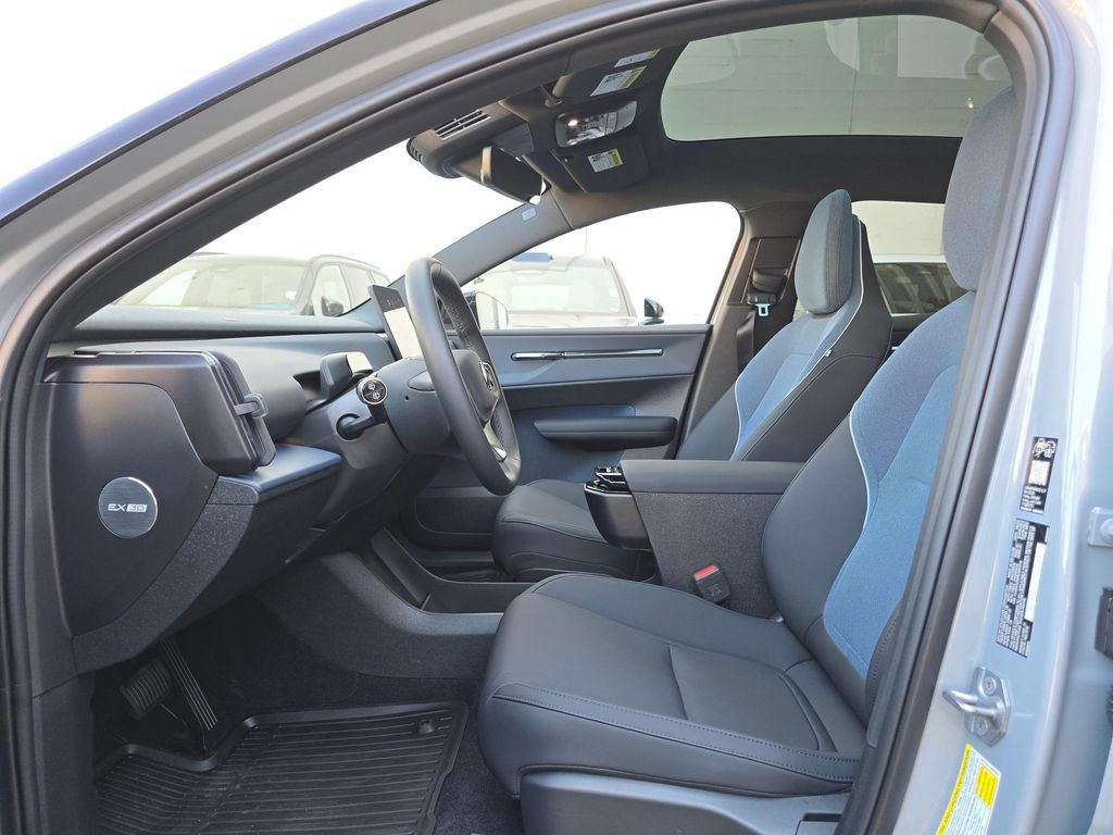 Certified 2025 Volvo EX30 Plus w/ Protection Package Premier AWD/4WD image 20