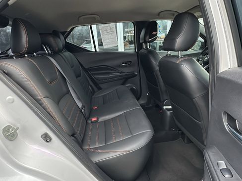 Used 2018 Nissan Kicks SR w/ Premium Package image 25