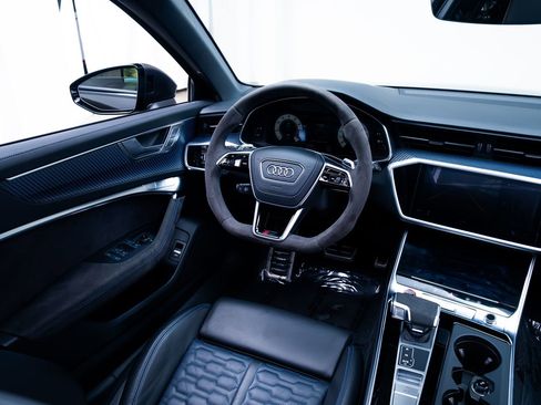 Used 2025 Audi RS 6 performance AWD/4WD image 10