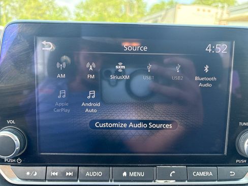 Used 2023 Nissan Rogue SV AWD/4WD image 12