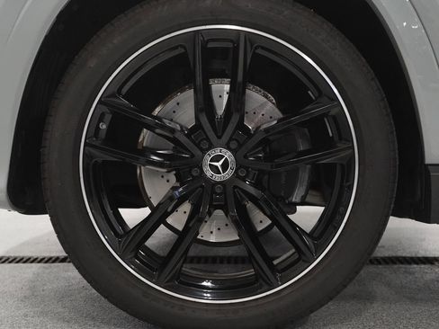 Certified 2024 Mercedes-Benz GLS 580 4MATIC image 10