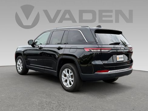 Used 2023 Jeep Grand Cherokee Limited AWD/4WD image 22