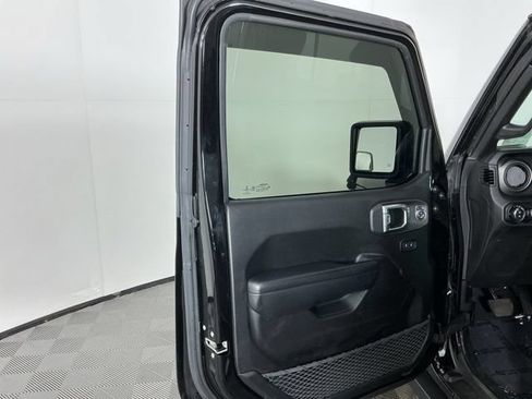 Used 2021 Jeep Gladiator Sport AWD/4WD image 11