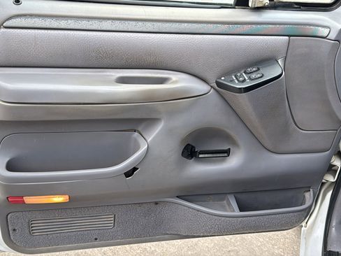 Used 1994 Ford F250 XL image 11