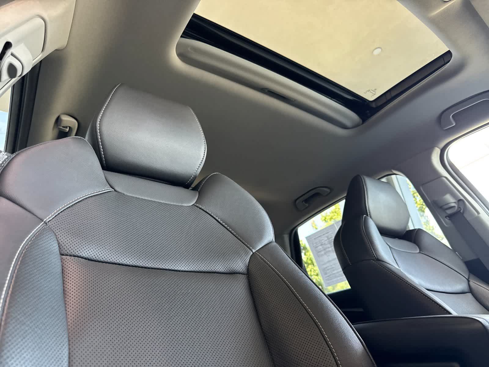 Used 2020 Acura MDX w/ Technology Package AWD/4WD image 17