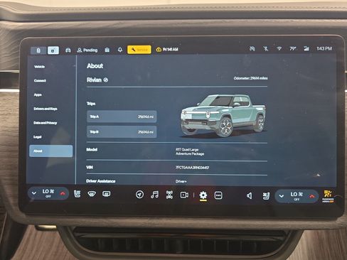 Used 2024 Rivian R1T Adventure AWD/4WD image 27