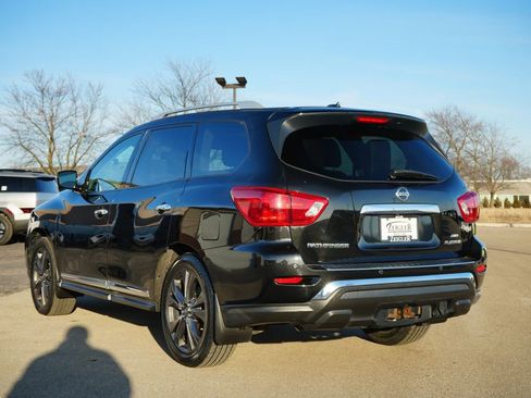 Used 2017 Nissan Pathfinder Platinum w/ Family Entertainment Package image 5