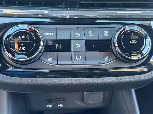 New 2026 Buick Envista Sport Touring w/ Convenience I Package FWD image 19