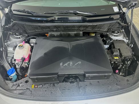Used 2023 Kia Niro Wind w/ Wind Preserve Package FWD image 32