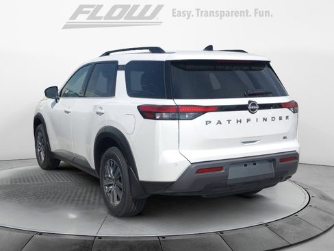 New 2026 Nissan Pathfinder SL FWD image 5
